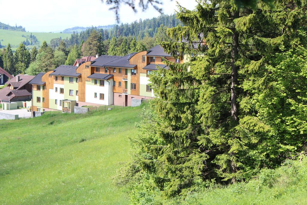 Pine Wood Apartment Vysne Ruzbachy Bagian luar foto