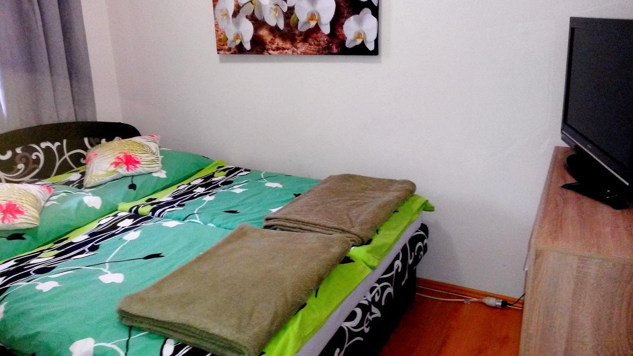 Pine Wood Apartment Vysne Ruzbachy Bagian luar foto